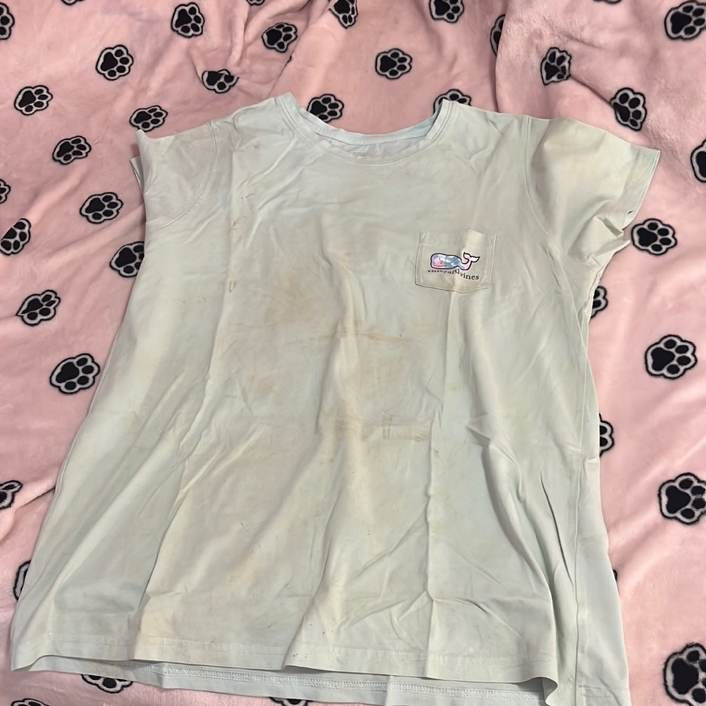 vineyard vine shirt